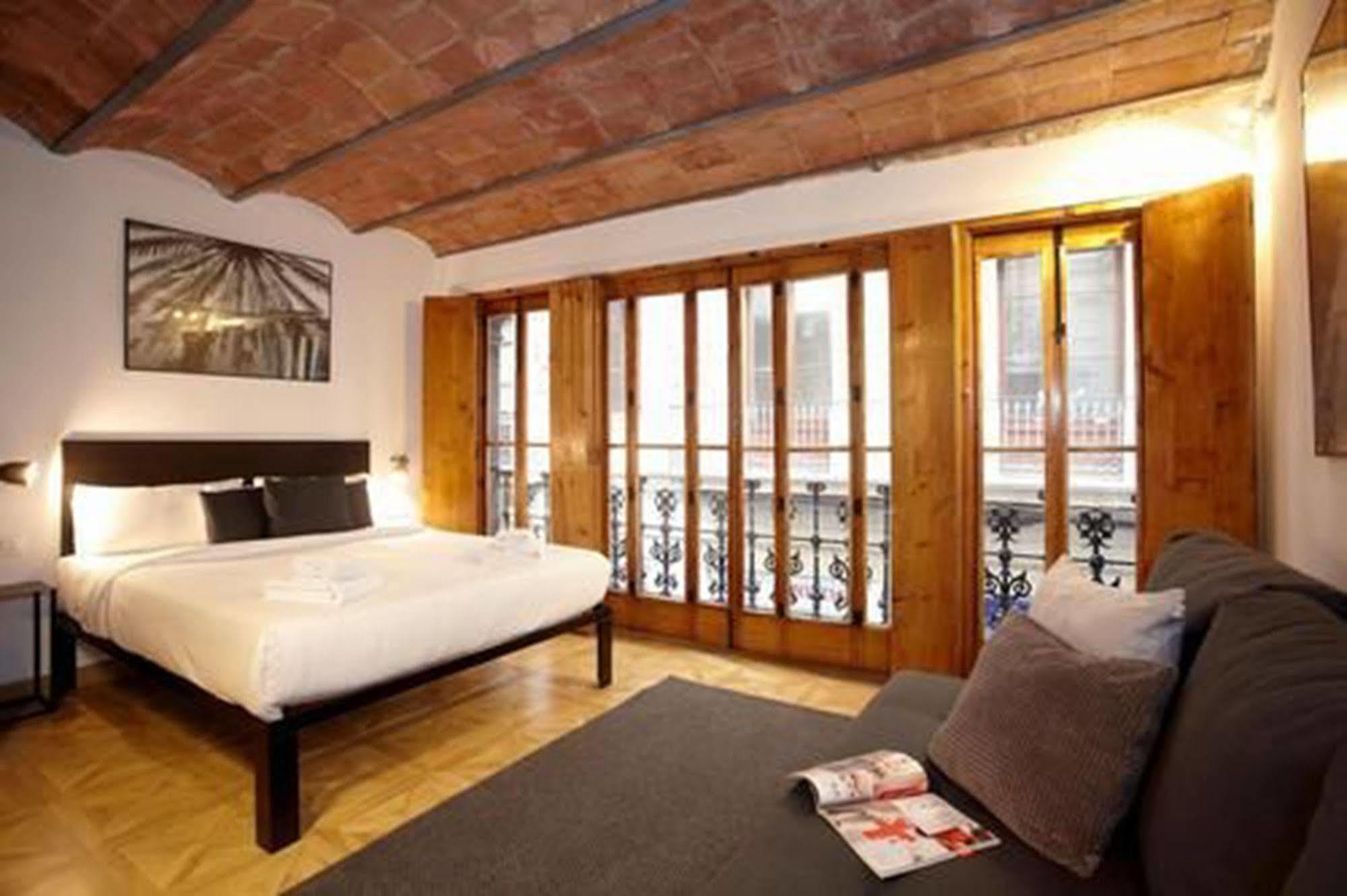 L'Escudellers By The Streets Apartment Барселона Екстериор снимка