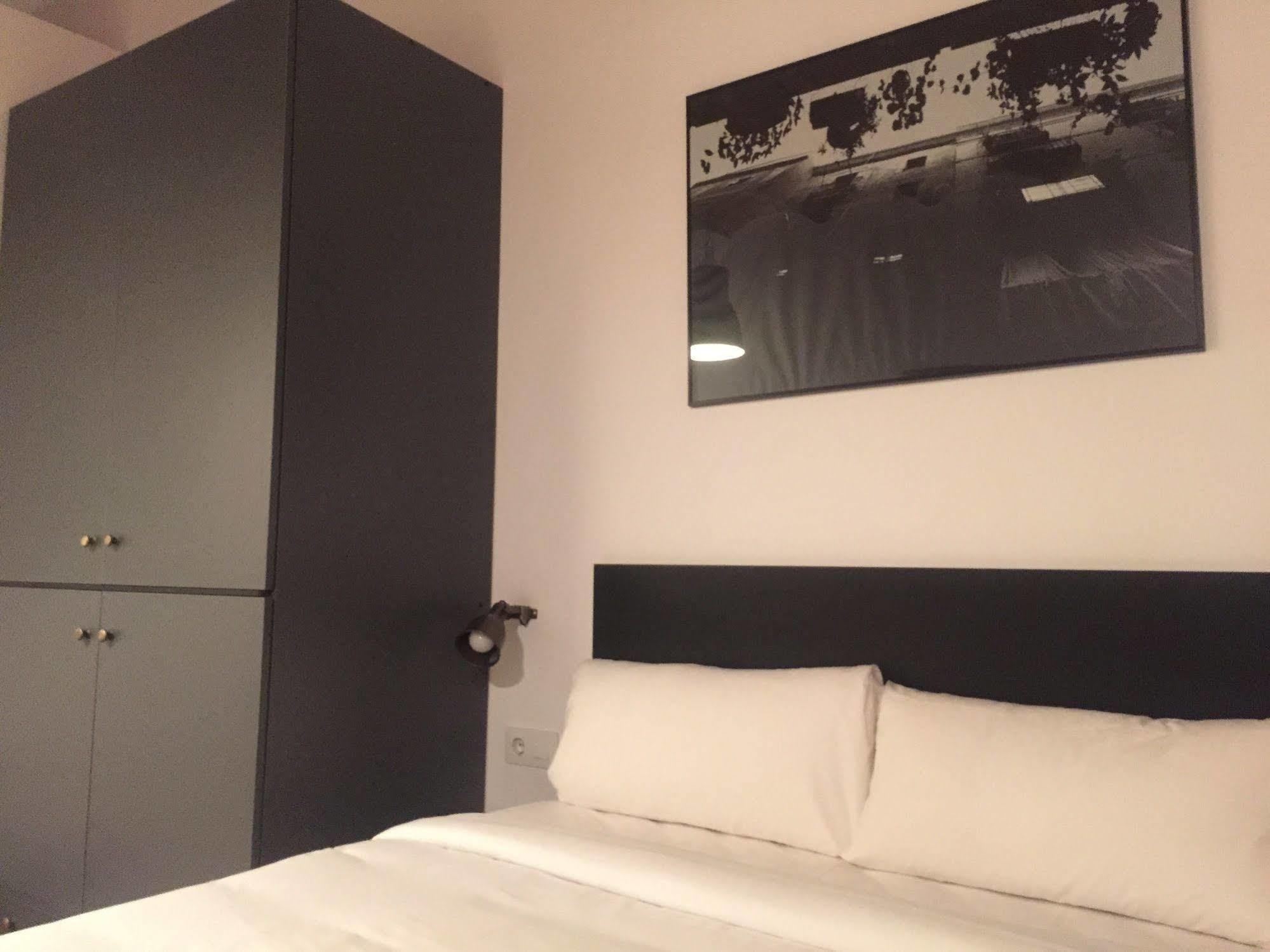 L'Escudellers By The Streets Apartment Барселона Екстериор снимка